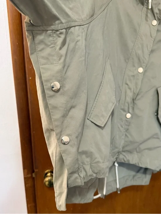 Zara Lightweight Hooded Snap Side. Top Jacket - Picture 5 of 13